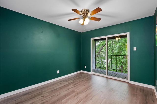 6409 Burns ST 304, Austin, TX 78752