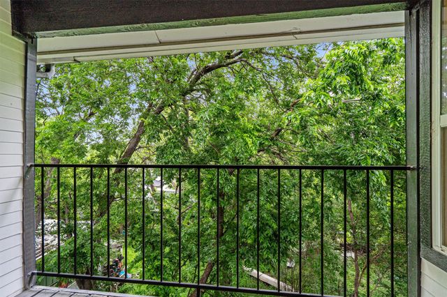 6409 Burns ST 304, Austin, TX 78752