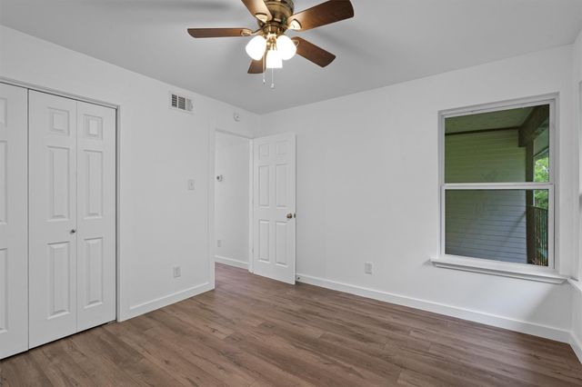 6409 Burns ST 304, Austin, TX 78752