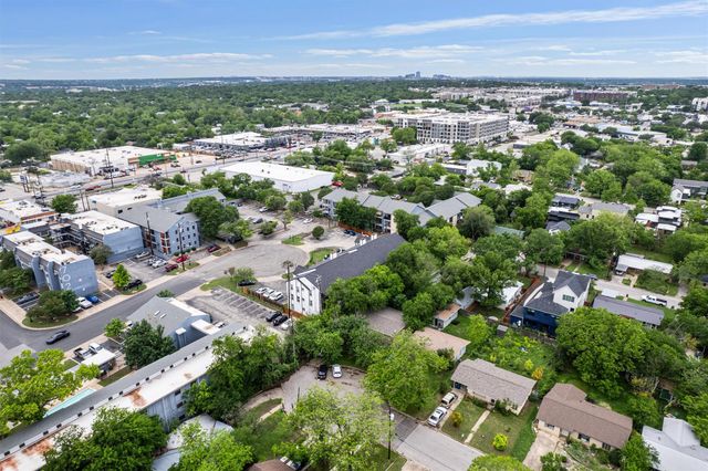 6409 Burns ST 304, Austin, TX 78752