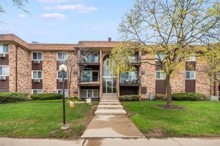 705 Heritage Drive 312, Hoffman Estates, IL 60169