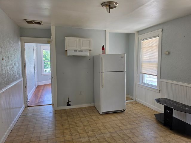 112 Bernon Street, Providence, RI 02908