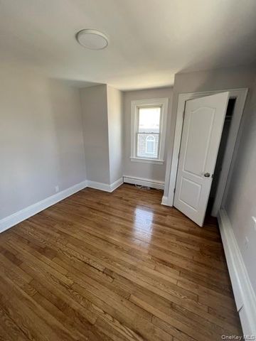 833 oceanfront 1N, Long Beach, NY 11561