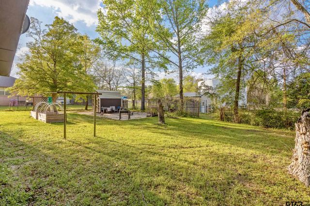 803 W Noble, Troup, TX 75789