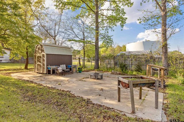 803 W Noble, Troup, TX 75789