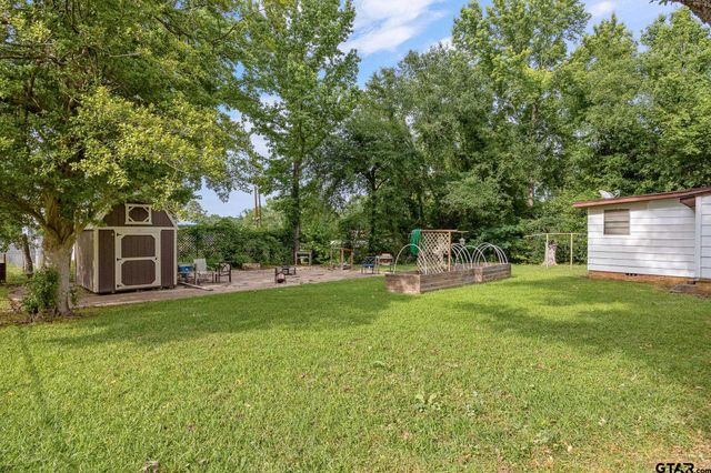 803 W Noble, Troup, TX 75789