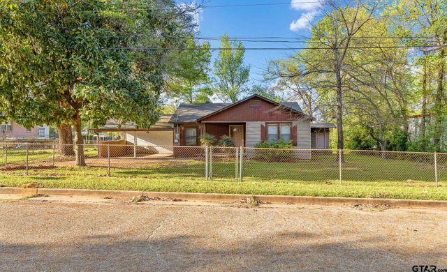 803 W Noble, Troup, TX 75789