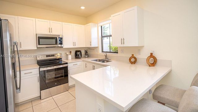 11064 W 33rd Way, Hialeah, FL 33018