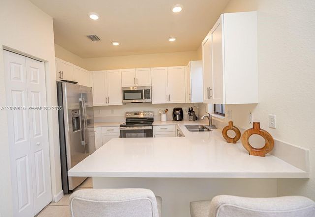 11064 W 33rd Way, Hialeah, FL 33018