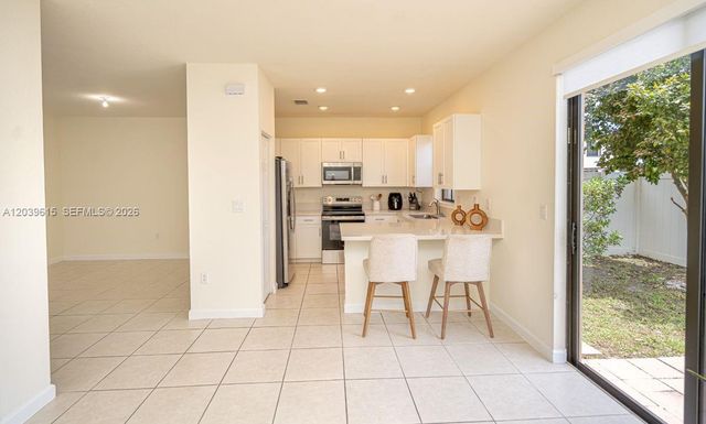 11064 W 33rd Way, Hialeah, FL 33018