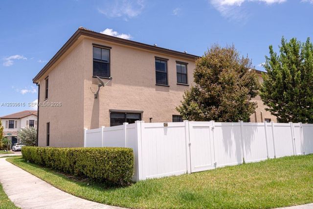 11064 W 33rd Way, Hialeah, FL 33018