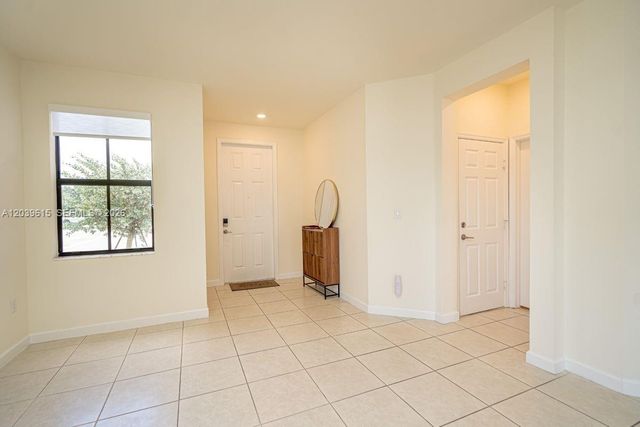 11064 W 33rd Way, Hialeah, FL 33018