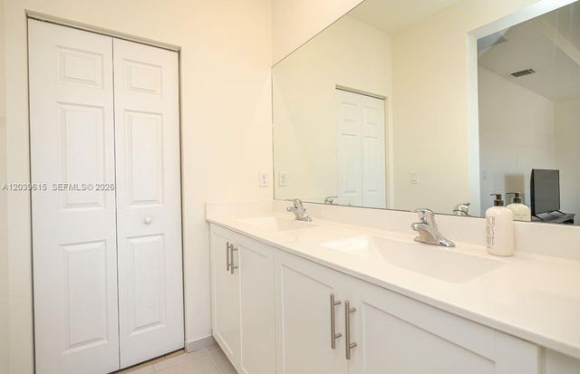 11064 W 33rd Way, Hialeah, FL 33018