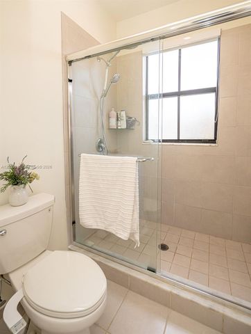 11064 W 33rd Way, Hialeah, FL 33018