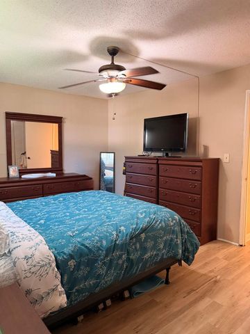 2400 NE 10th Street 106, Pompano Beach, FL 33062