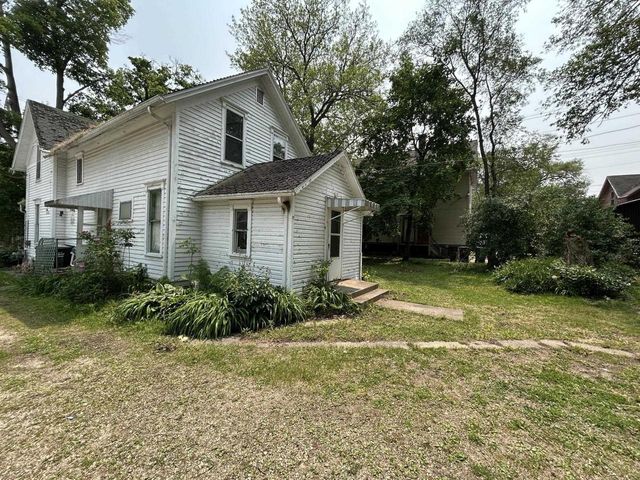 1108 6th Street, Beloit, WI 53511
