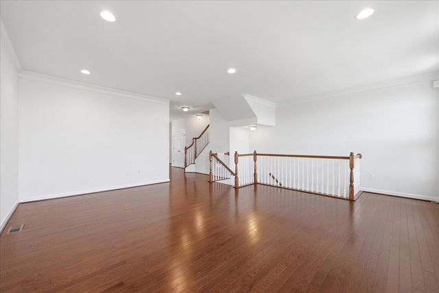 1626 LISMORE TER NE, Leesburg, VA 20176