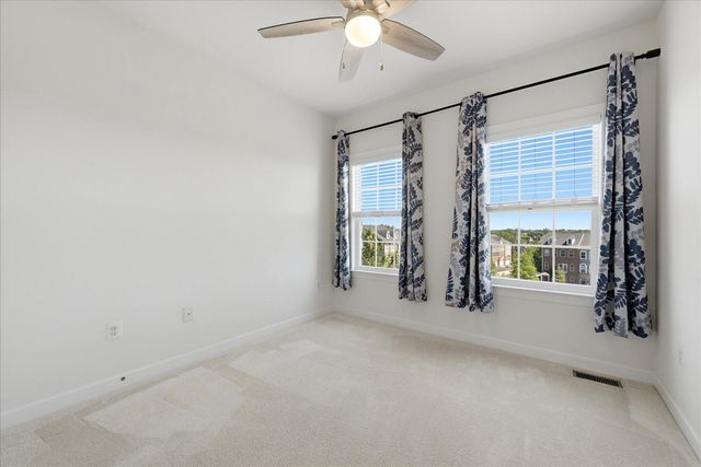 1626 LISMORE TER NE, Leesburg, VA 20176