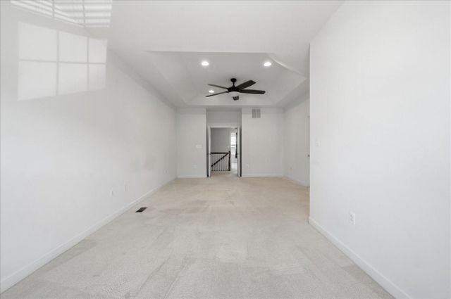 1626 LISMORE TER NE, Leesburg, VA 20176