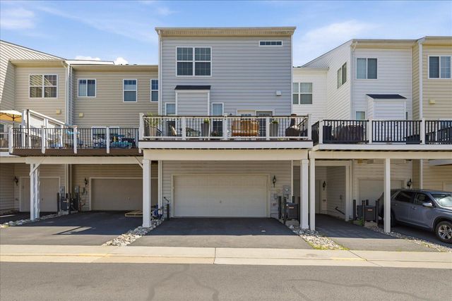 1626 LISMORE TER NE, Leesburg, VA 20176