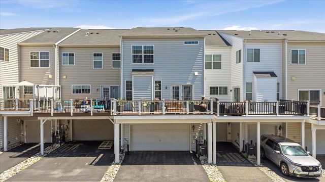 1626 LISMORE TER NE, Leesburg, VA 20176