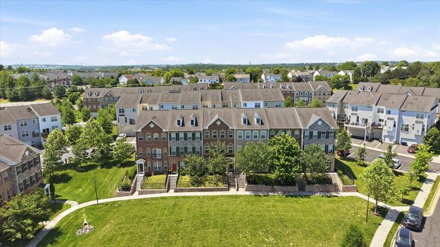 1626 LISMORE TER NE, Leesburg, VA 20176