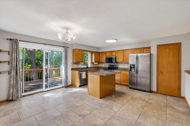6209 Adobe Way, Madison, WI 53719