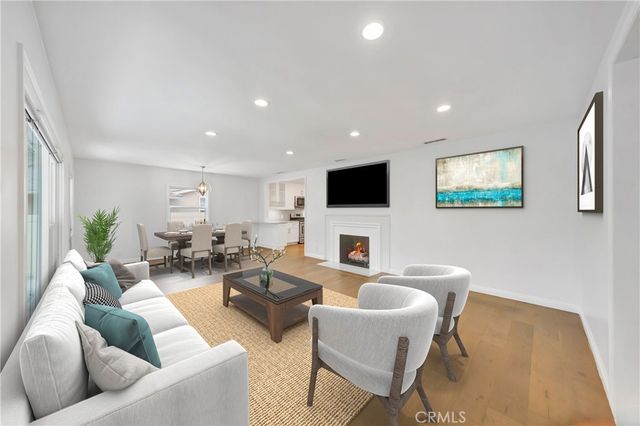4833 Longridge, Sherman Oaks, CA 91423