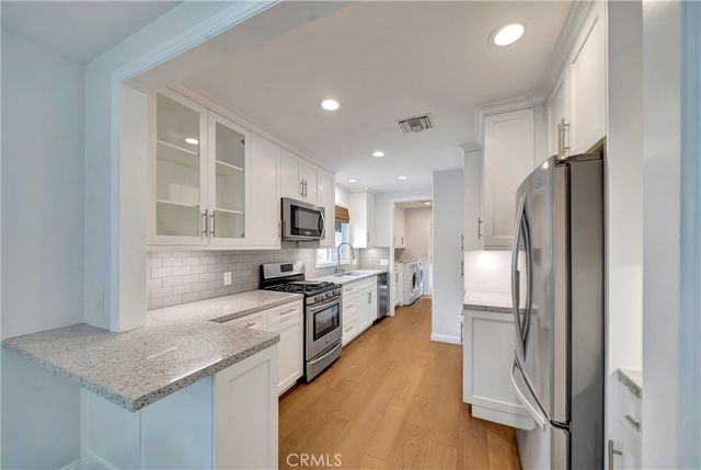 4833 Longridge, Sherman Oaks, CA 91423