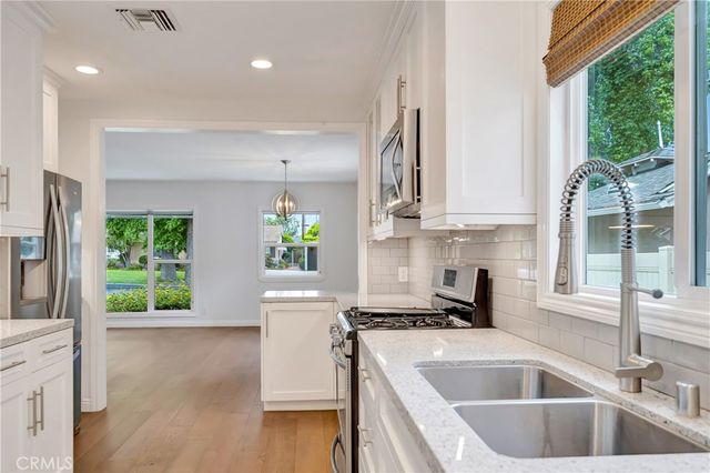 4833 Longridge, Sherman Oaks, CA 91423