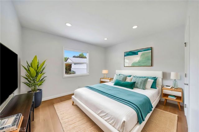 4833 Longridge, Sherman Oaks, CA 91423