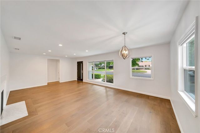 4833 Longridge, Sherman Oaks, CA 91423