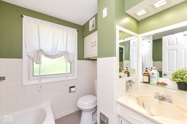 4601 S Walcott Street, Indianapolis, IN 46227