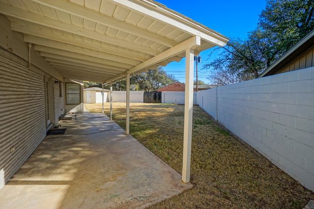 1505 Humble Ave, Midland, TX 79705