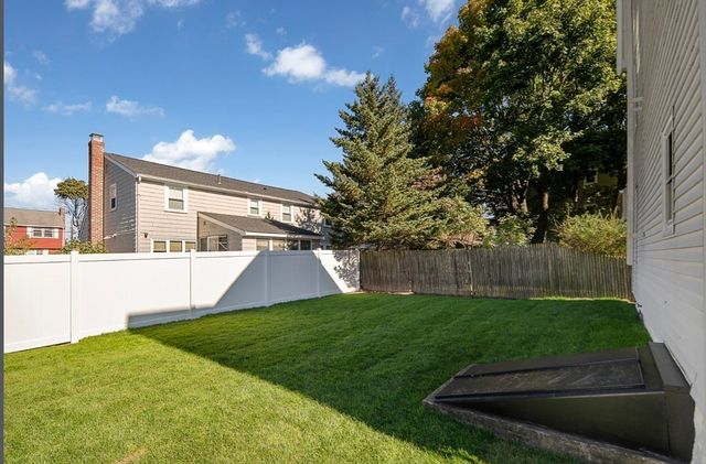 63-65 Harvard Street 2, Winchester, MA 01890