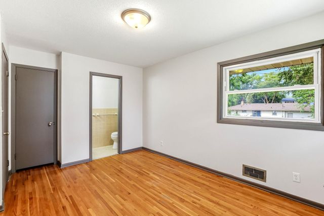 1035 Cannon Avenue, Shoreview, MN 55126