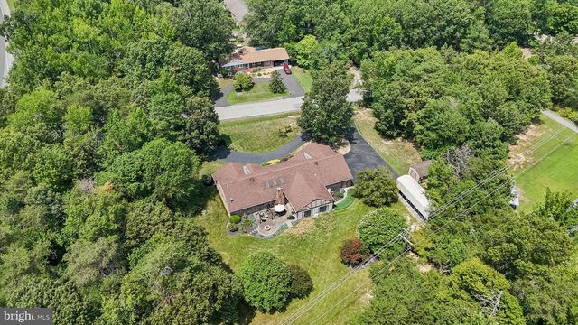 10555 PRINCE CHARLES DR, La Plata, MD 20646