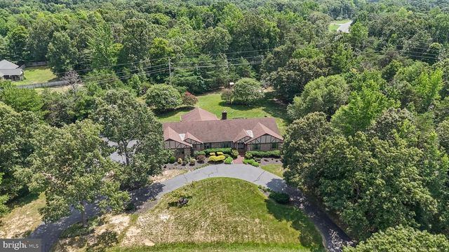 10555 PRINCE CHARLES DR, La Plata, MD 20646