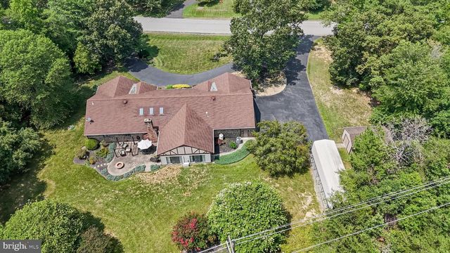 10555 PRINCE CHARLES DR, La Plata, MD 20646