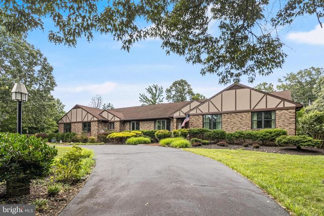 10555 PRINCE CHARLES DR, La Plata, MD 20646