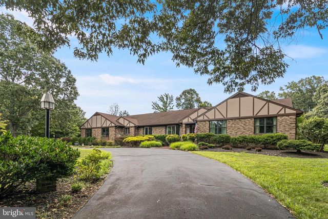 10555 PRINCE CHARLES DR, La Plata, MD 20646