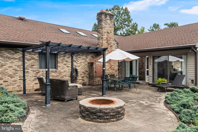 10555 PRINCE CHARLES DR, La Plata, MD 20646