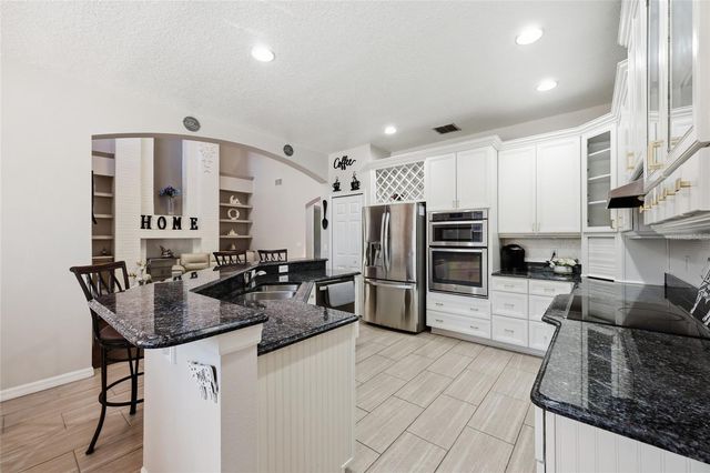 9168 LAKE AVON DRIVE, Orlando, FL 32829