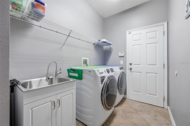 9168 LAKE AVON DRIVE, Orlando, FL 32829