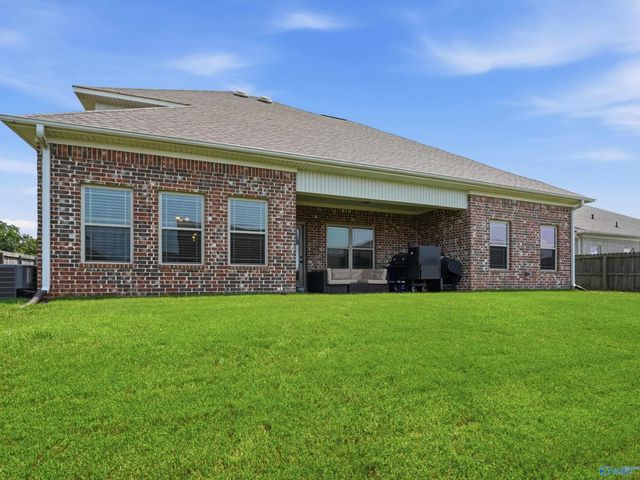 106 Ivy Vine Drive, Toney, AL 35773