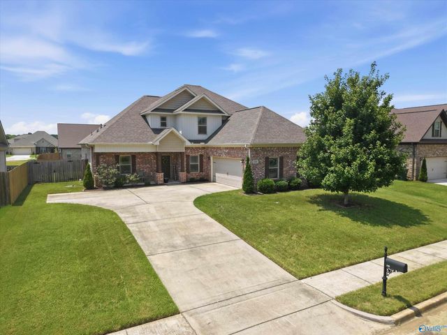 106 Ivy Vine Drive, Toney, AL 35773