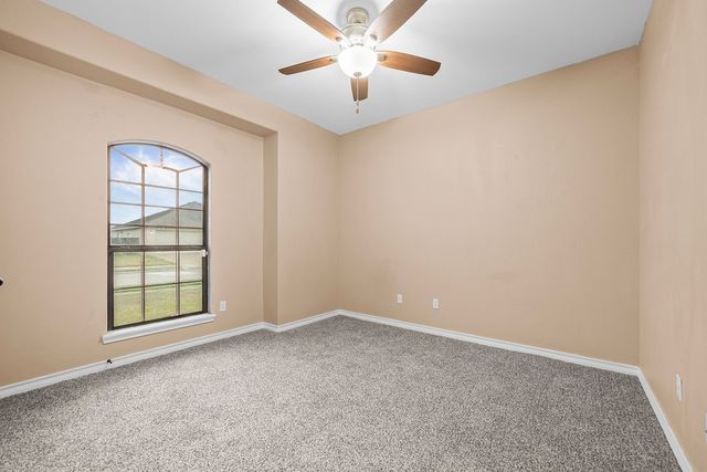 6901 King George Pl, Corpus Christi, TX 78414