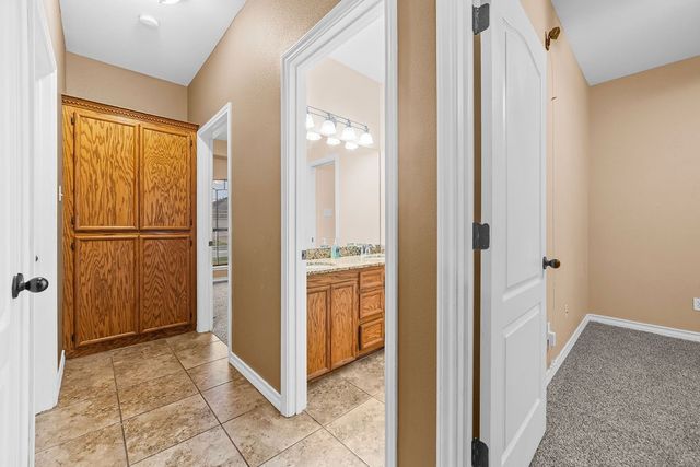 6901 King George Pl, Corpus Christi, TX 78414