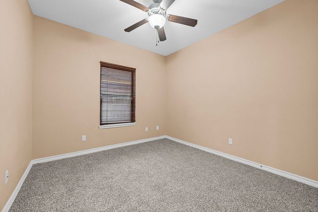 6901 King George Pl, Corpus Christi, TX 78414