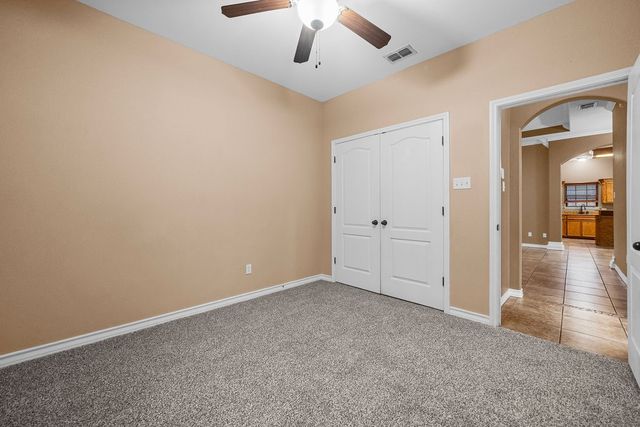 6901 King George Pl, Corpus Christi, TX 78414